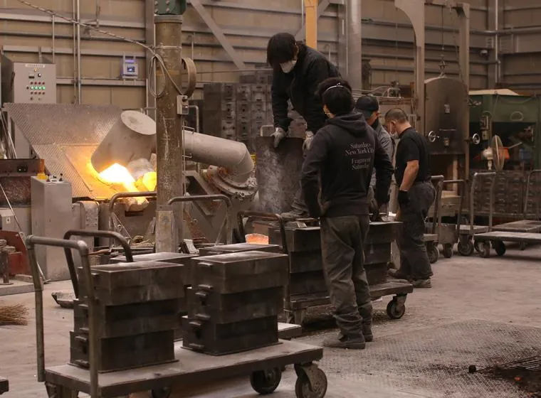 Silicon carbide crucible for copper foundry melting