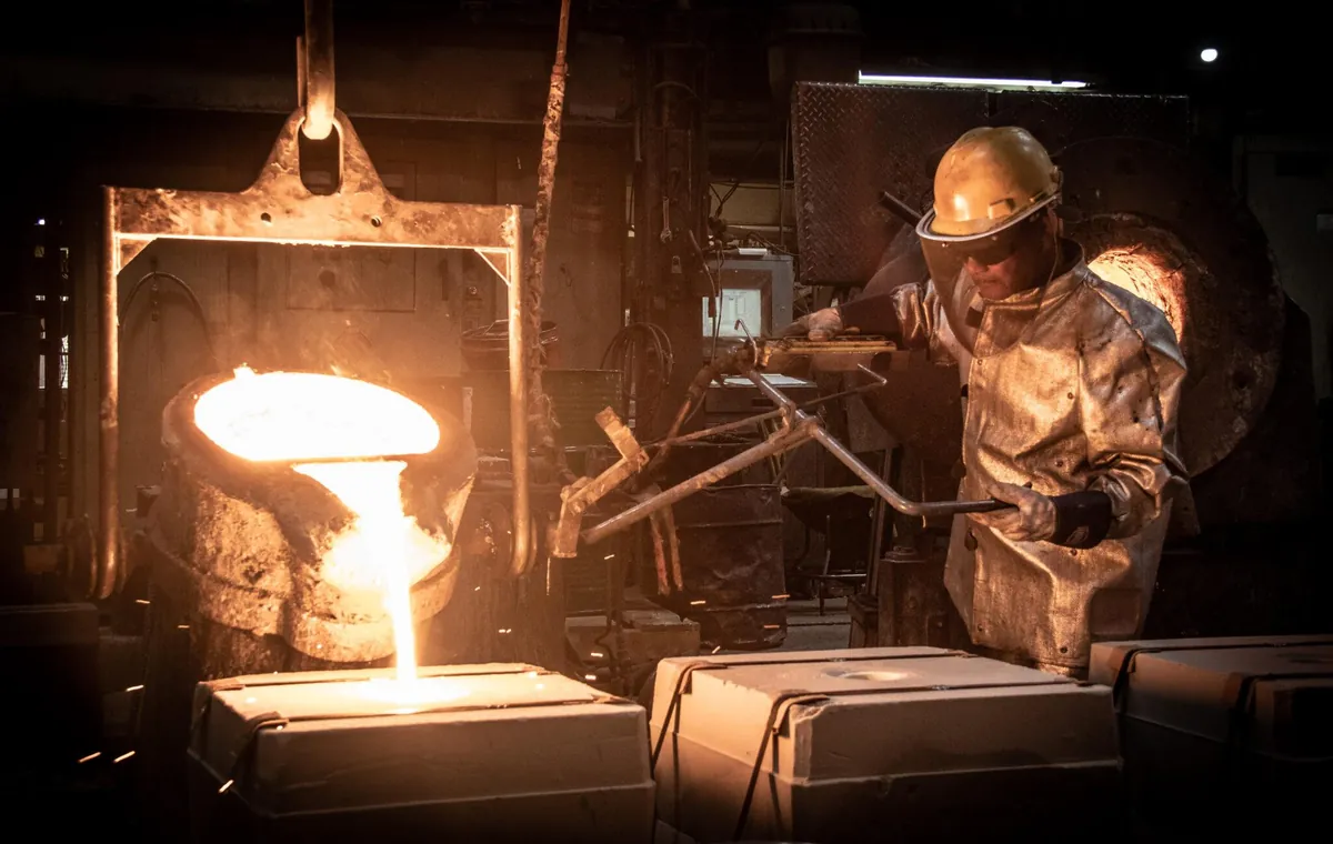 Silicon carbide crucible for brass and bronze casting