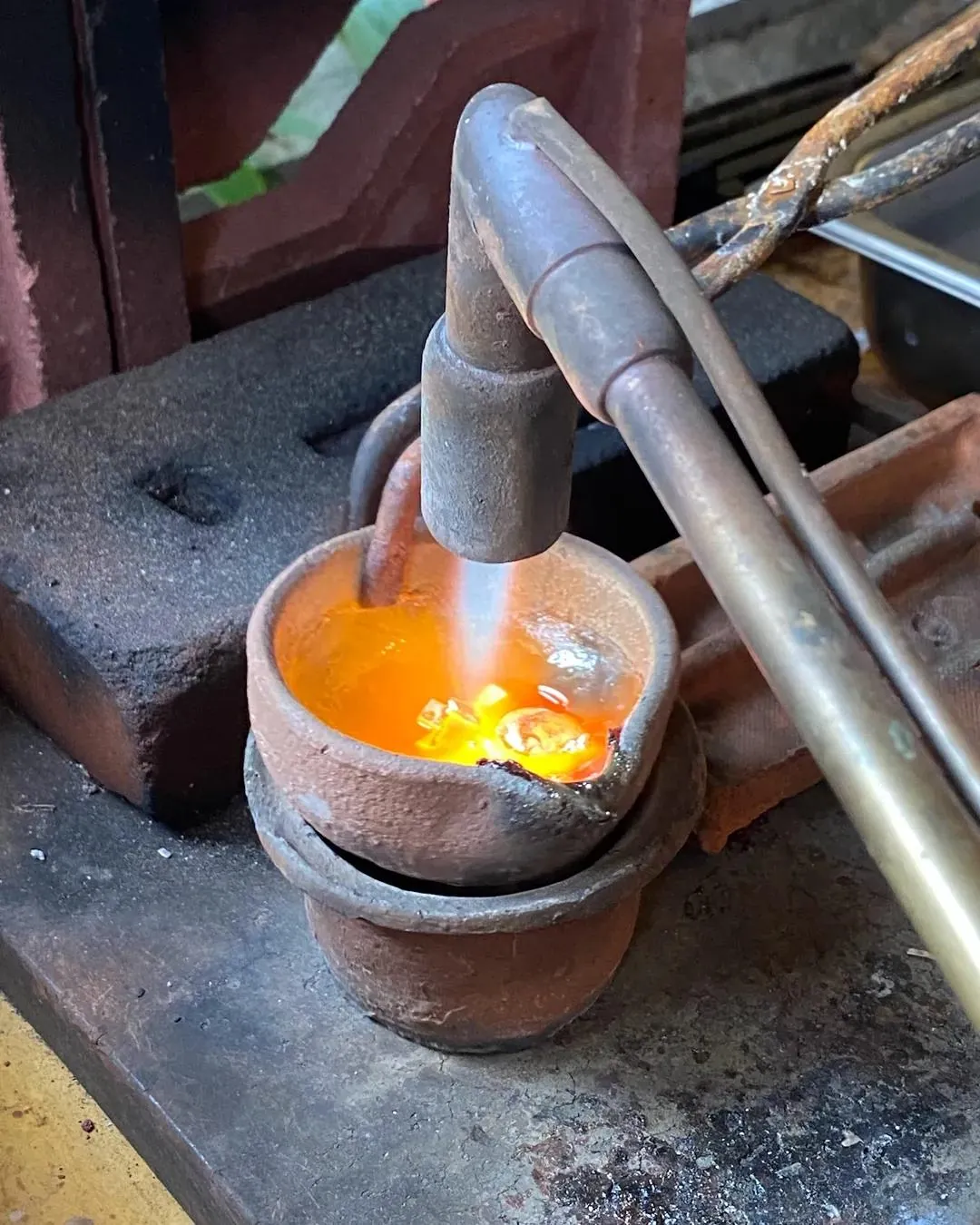 Gas and coal furnace crucible melting operation
